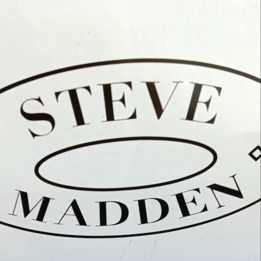 STEVE MADDEN BLACK SUEDE LADIES HEELS